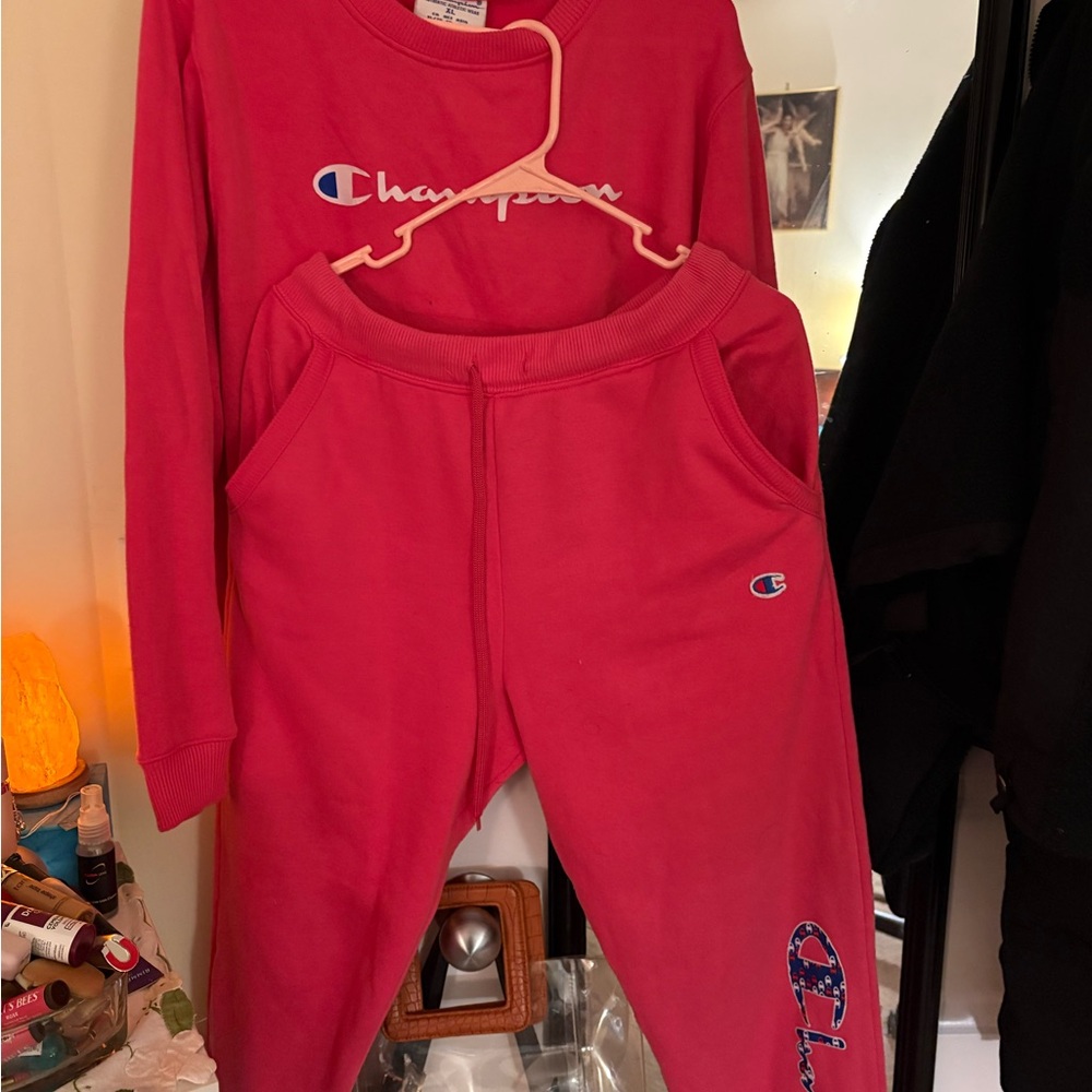 Champion PINK Sweatshirt and Joggers Set
